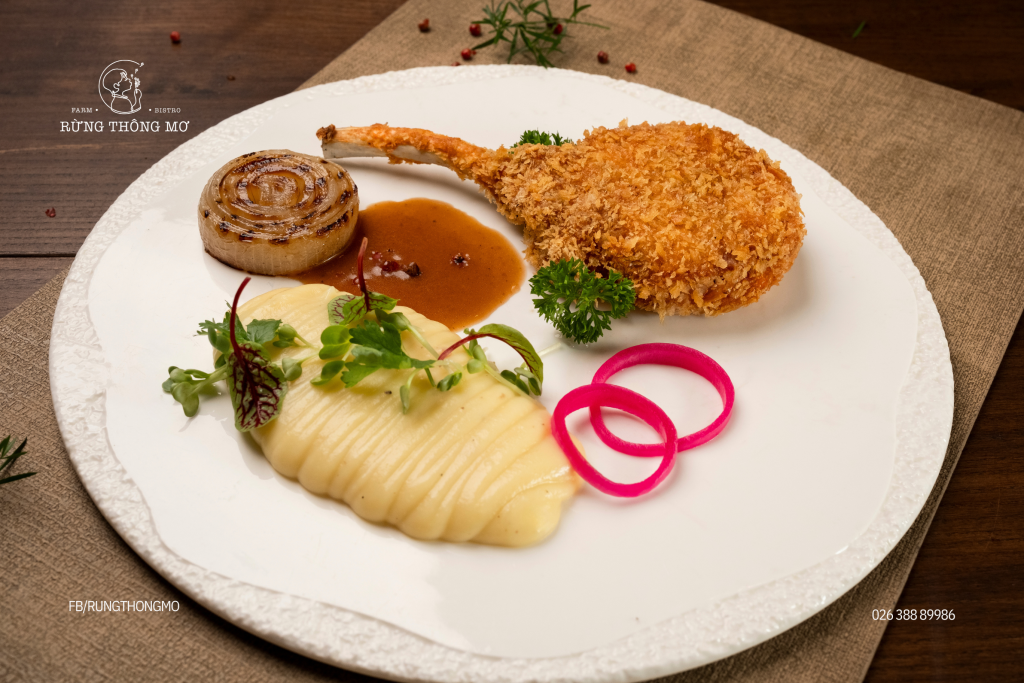 Lunch menu at Rừng Thông Mơ Farm & Bistro (Mơ Bistro)